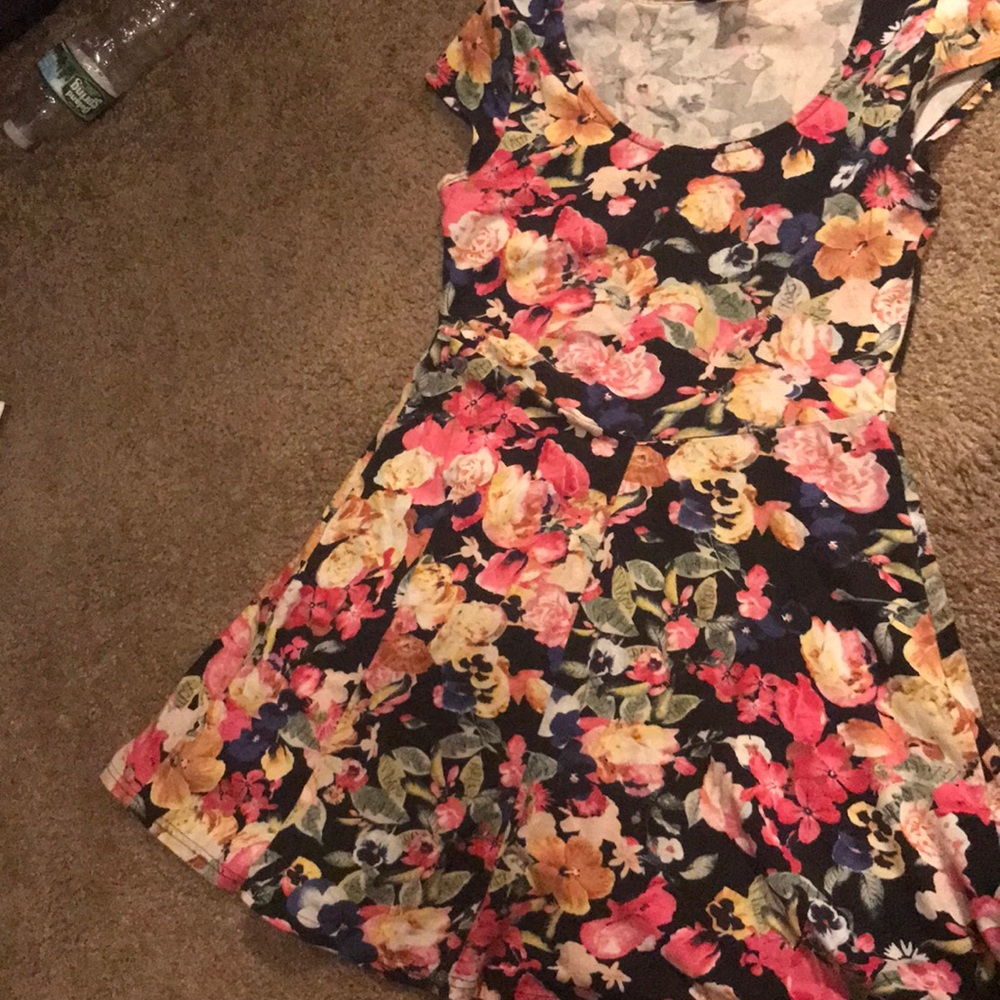 SOLD! H&M Floral Dress Size 10